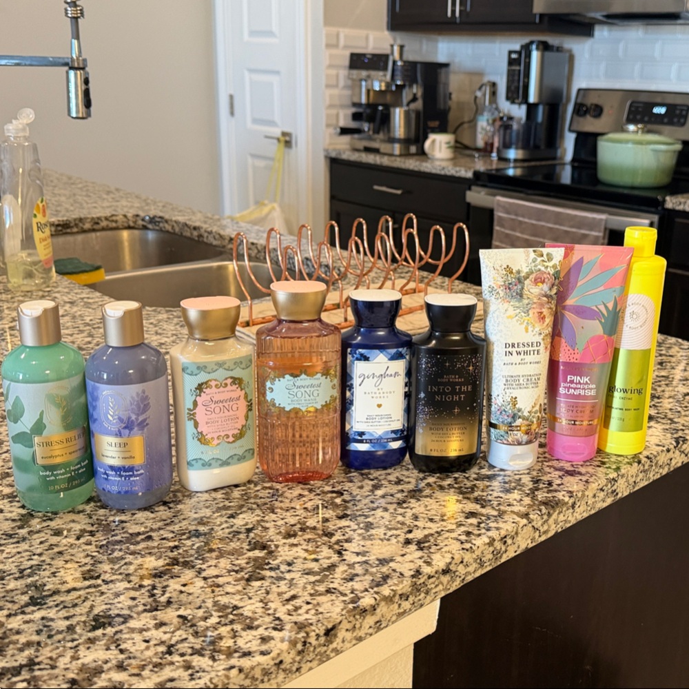 Bath & Body Works Assorted Body Care Collection